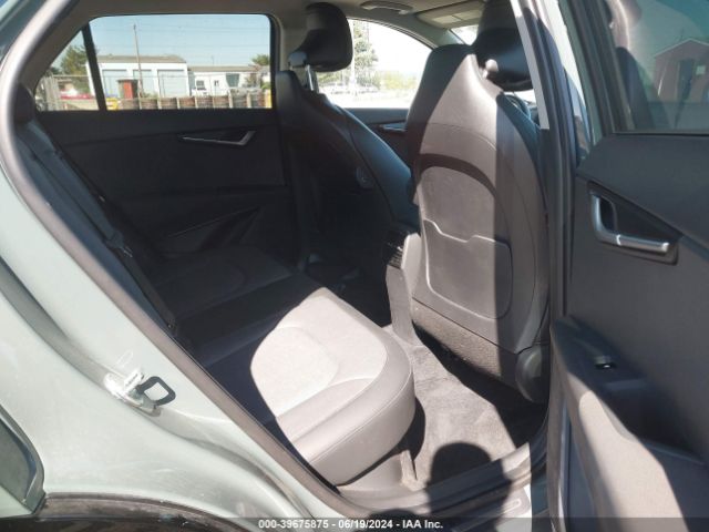 KNDCT3LE9P5095961 KIA NIRO SX