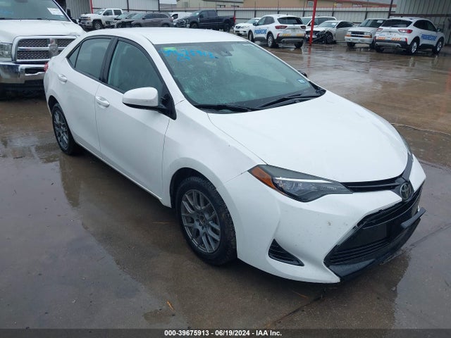 Toyota COROLLA LE 2017 5YFBURHE0HP628031 головне зображення