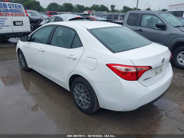 Toyota COROLLA LE 2017 5YFBURHE0HP628031 Image 3