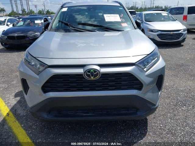 Toyota RAV4 LE 2021 2T3H1RFV0MW135990 Image 6