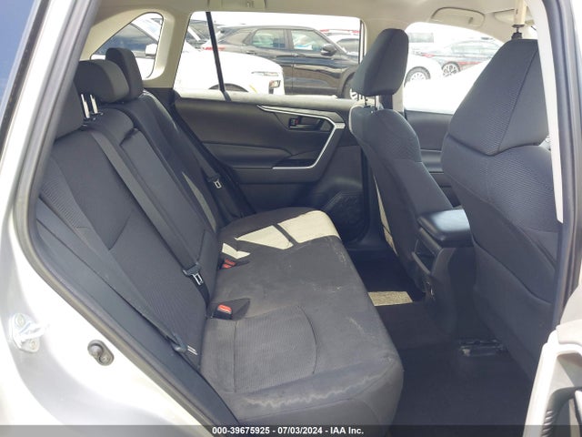 Toyota RAV4 LE 2021 2T3H1RFV0MW135990 Image 8