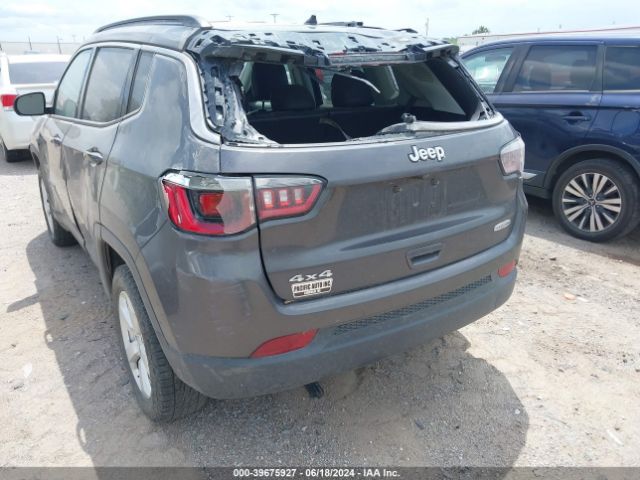 3C4NJDBB0JT501385 Jeep Compass Latitude 4x4
