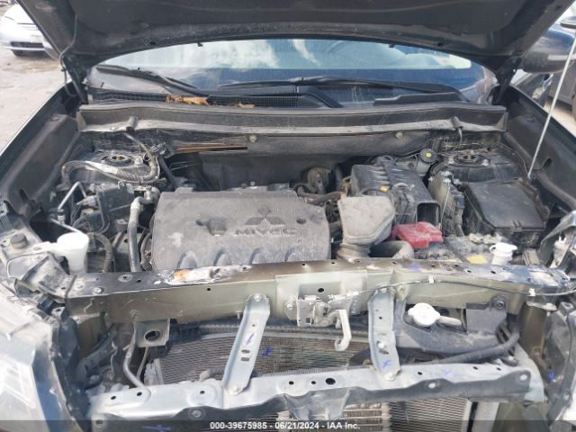JA4AD3A38KZ034084 Mitsubishi Outlander Se