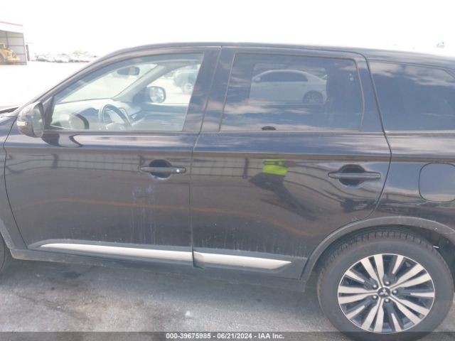 JA4AD3A38KZ034084 Mitsubishi Outlander Se