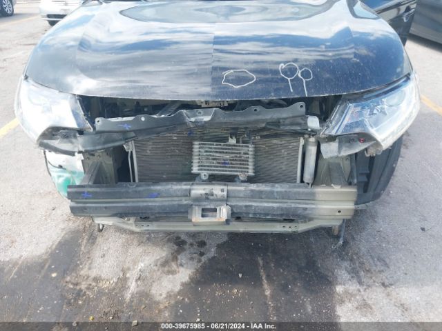 JA4AD3A38KZ034084 Mitsubishi Outlander Se