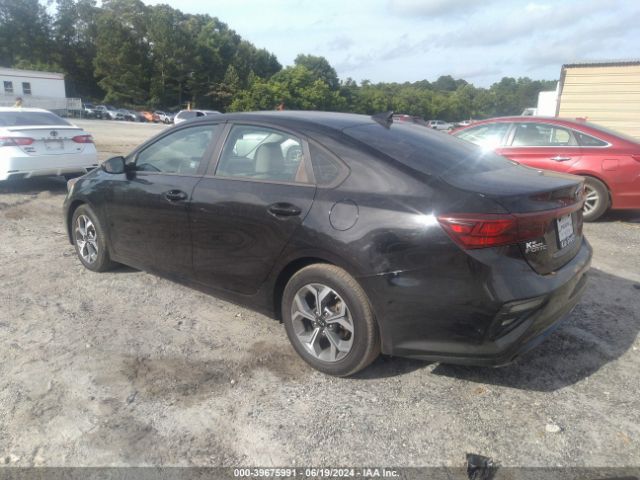 3KPF24ADXME378532 KIA Forte Lxs