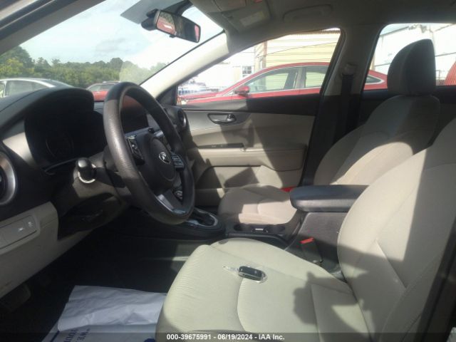 3KPF24ADXME378532 KIA Forte Lxs