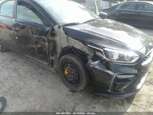 3KPF24ADXME378532 KIA Forte Lxs