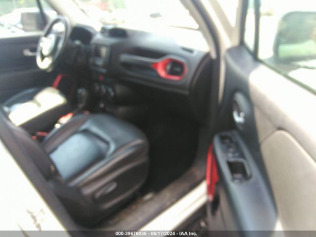 ZACCJBCT1GPD02977 Jeep Renegade Trailhawk