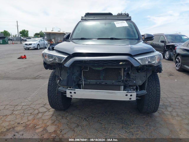 Toyota 4runner Sr5 Premium 2018 JTEBU5JR0J5564156 Image 12