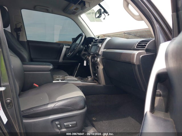 Toyota 4runner Sr5 Premium 2018 JTEBU5JR0J5564156 Image 5