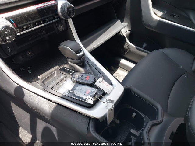 Toyota Rav4 Xle Premium 2024 2T3A1RFV4RW461025 Image 11