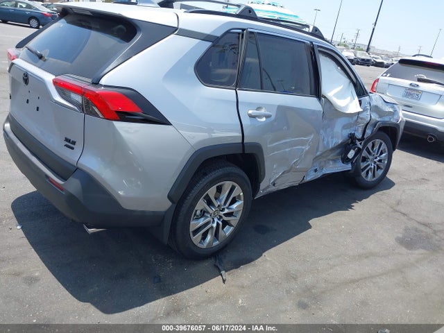 Toyota Rav4 Xle Premium 2024 2T3A1RFV4RW461025 Image 4