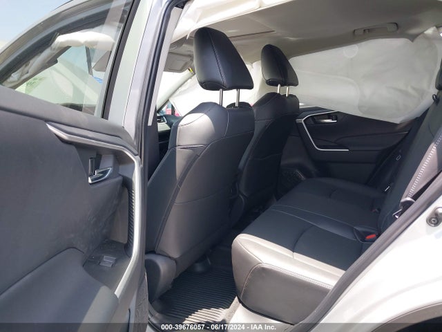 Toyota Rav4 Xle Premium 2024 2T3A1RFV4RW461025 Image 8