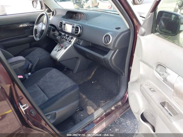 JTLZE4FEXFJ073807 Scion XB