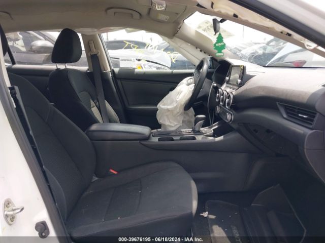3N1AB8BV3NY240634 Nissan Sentra S Xtronic Cvt