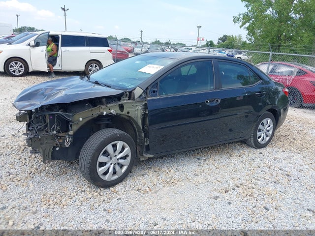 Toyota COROLLA LE 2016 5YFBURHE9GP554798 Image 2