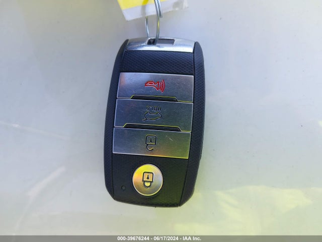 KIA Sorento 2.0t Ex 2017 5XYPH4A18HG297224 Image 11