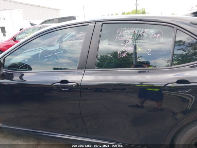 4T1G11AK6LU305593 Toyota Camry Se Nightshade Edition