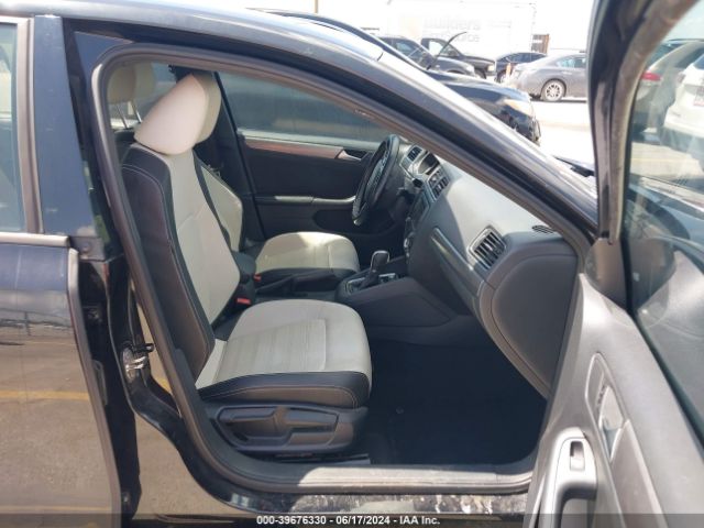 3VWD17AJ6GM305702 Volkswagen Jetta 1.8t Sport