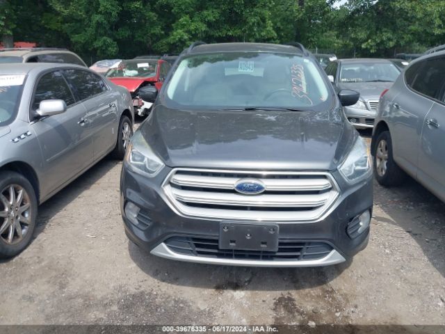 1FMCU9HD6JUA72677 Ford ESCAPE SEL