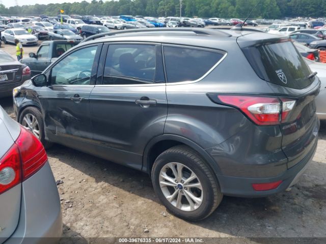 1FMCU9HD6JUA72677 Ford ESCAPE SEL