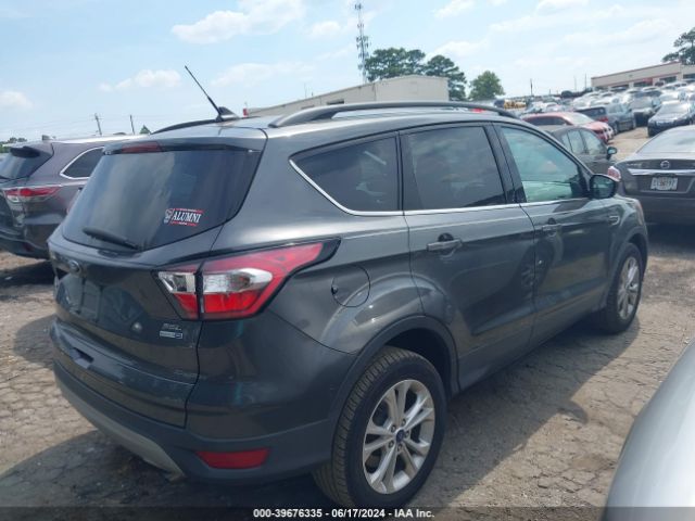 1FMCU9HD6JUA72677 Ford ESCAPE SEL