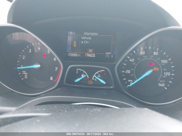 1FMCU9HD6JUA72677 Ford ESCAPE SEL