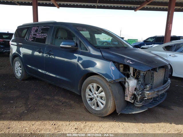 2016 KNDMB5C15G6165871 main image