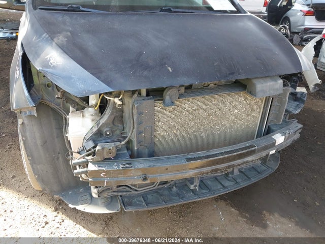 KIA SEDONA LX 2016 KNDMB5C15G6165871 Image 6