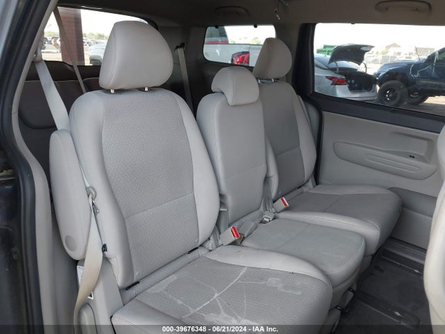 KIA SEDONA LX 2016 KNDMB5C15G6165871 Image 8