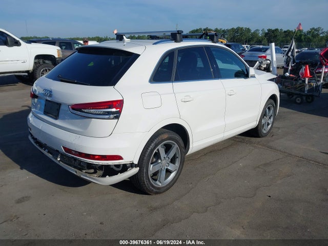 WA1BFCFSXFR013905 Audi Q3 2.0t Premium Plus