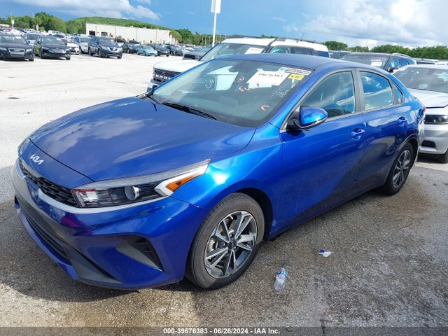 KIA Forte Lxs 2023 3KPF24AD7PE628782 Image 2