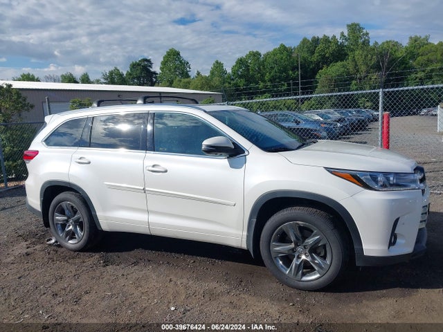 Toyota Highlander Limited Platinum 2017 5TDDZRFH1HS423977 Image 13