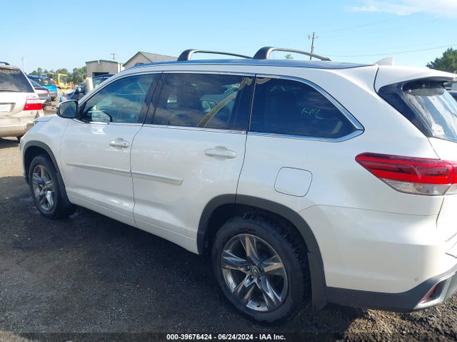 Toyota Highlander Limited Platinum 2017 5TDDZRFH1HS423977 Image 14