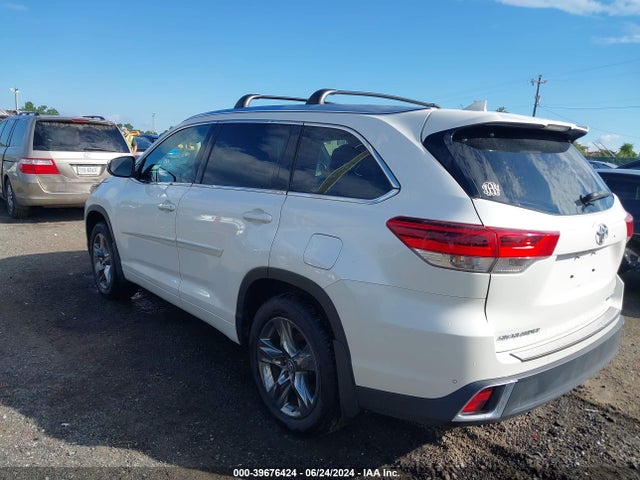 Toyota Highlander Limited Platinum 2017 5TDDZRFH1HS423977 Image 3