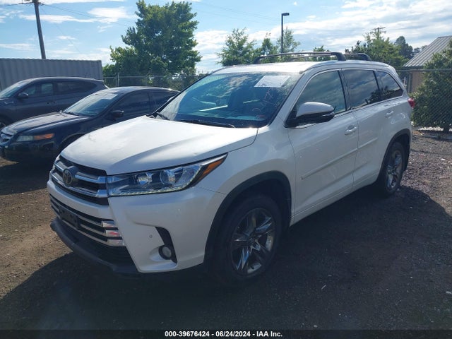 Toyota Highlander Limited Platinum 2017 5TDDZRFH1HS423977 Image 6