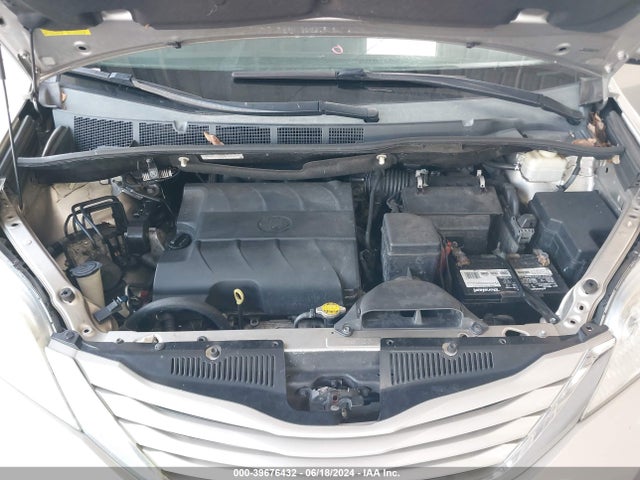 Toyota Sienna Le 8 Passenger 2015 5TDKK3DC5FS672456 Image 10