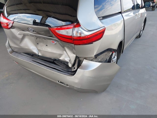 Toyota Sienna Le 8 Passenger 2015 5TDKK3DC5FS672456 Image 6
