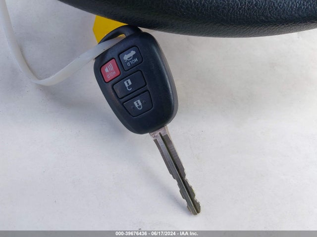 Toyota CAMRY LE 2017 4T1BF1FK5HU741377 Image 11