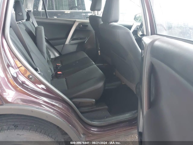 Toyota RAV4 LE 2018 2T3BFREV5JW787461 Image 8