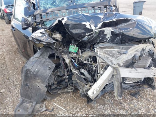 5TDJZRFH3JS847945 Toyota Highlander Se