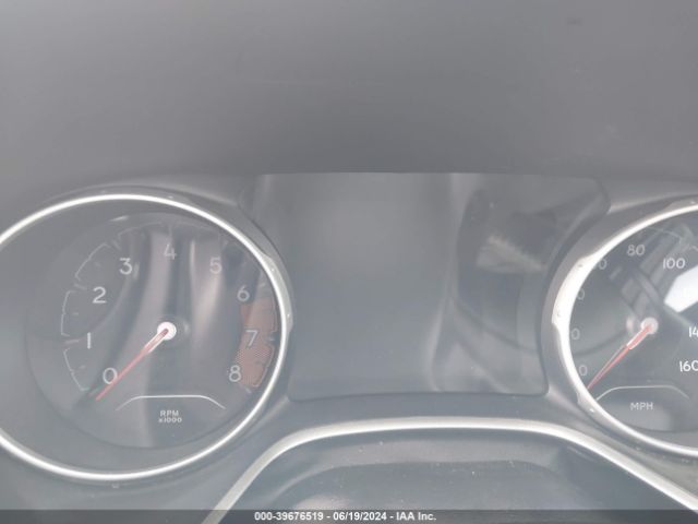 3C4NJCBB9JT494589 Jeep Compass Sun And Wheel Fwd