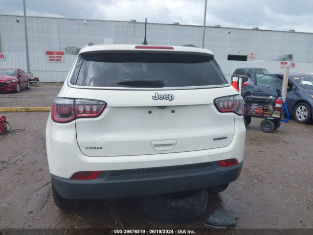 3C4NJCBB9JT494589 Jeep Compass Sun And Wheel Fwd