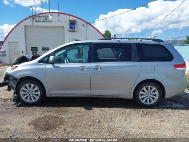 5TDDK3DC9ES083093 Toyota Sienna Limited 7 Passenger
