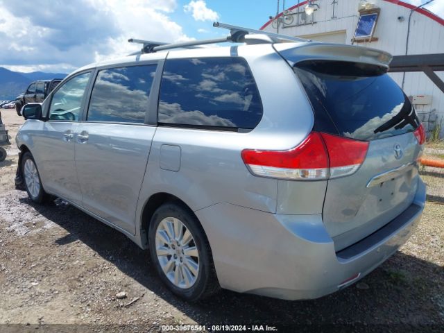 5TDDK3DC9ES083093 Toyota Sienna Limited 7 Passenger