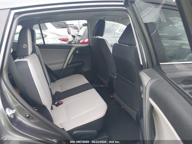 Toyota Rav4 Xle 2018 2T3WFREV9JW439762 Image 8