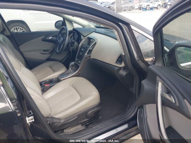 1G4PR5SK9F4140562 Buick Verano Convenience Group