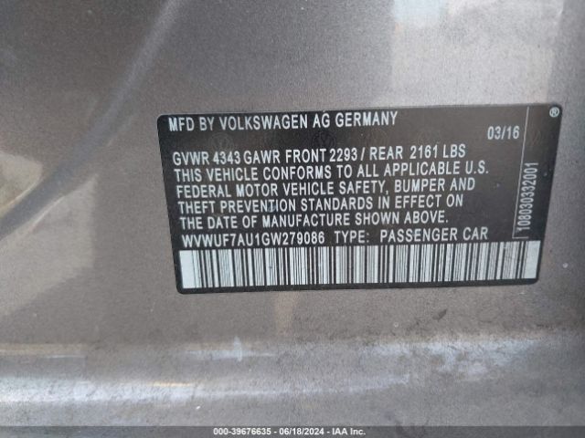 WVWUF7AU1GW279086 Volkswagen Golf R 4-door