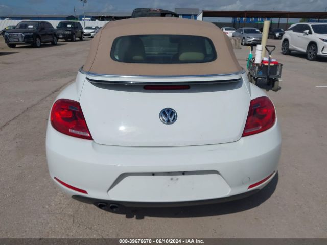 3VW517AT5FM813387 Volkswagen Beetle 1.8t